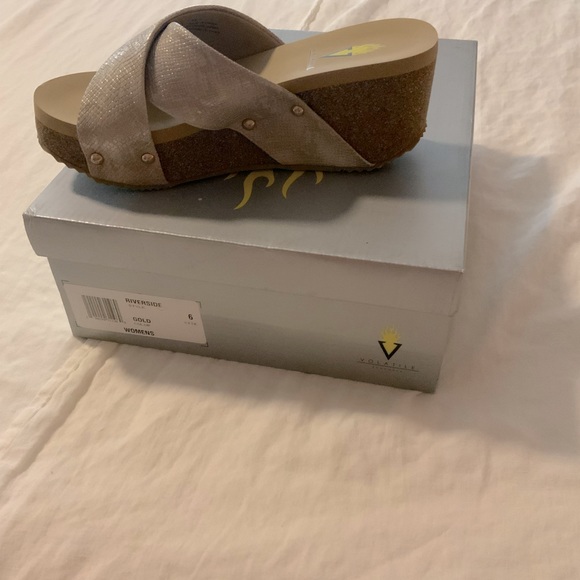 Volatile wedge sandal